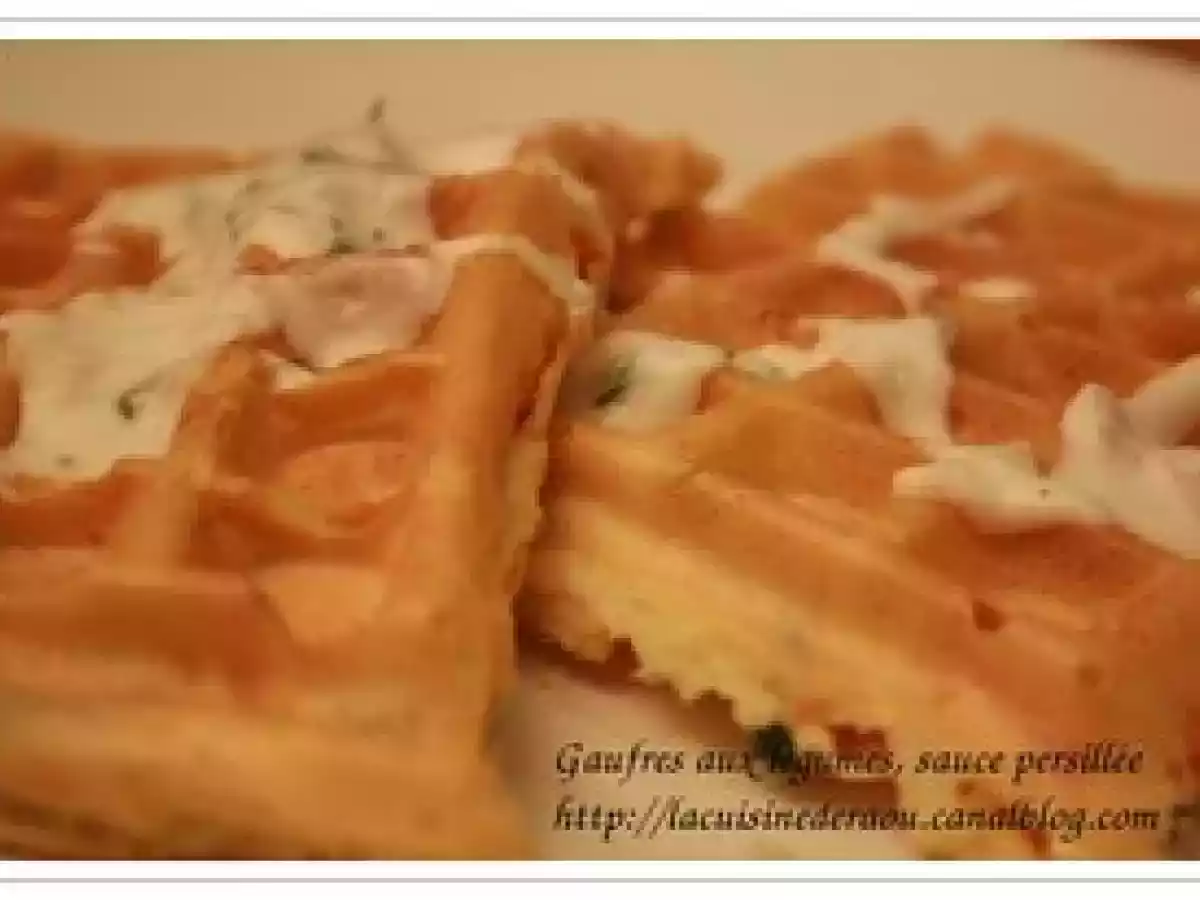 Gaufres aux légumes, sauce persillée