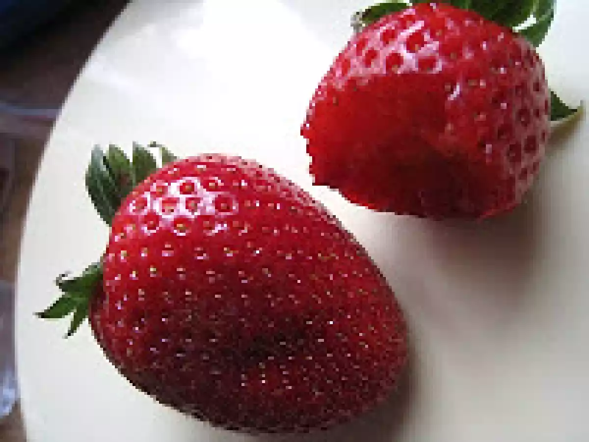 Gelato alle fragole (crème glacée à la fraise)