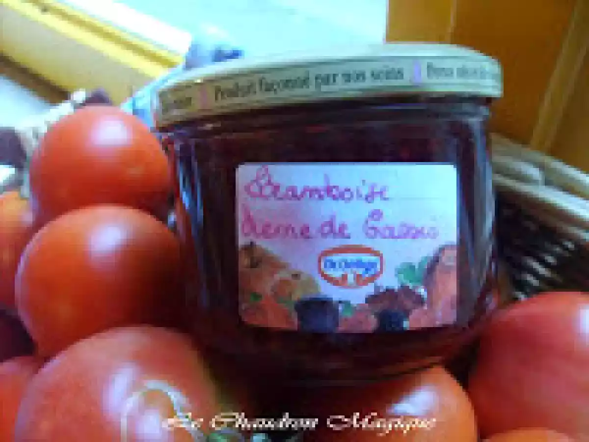 Gelée de framboises à la crème de cassis.