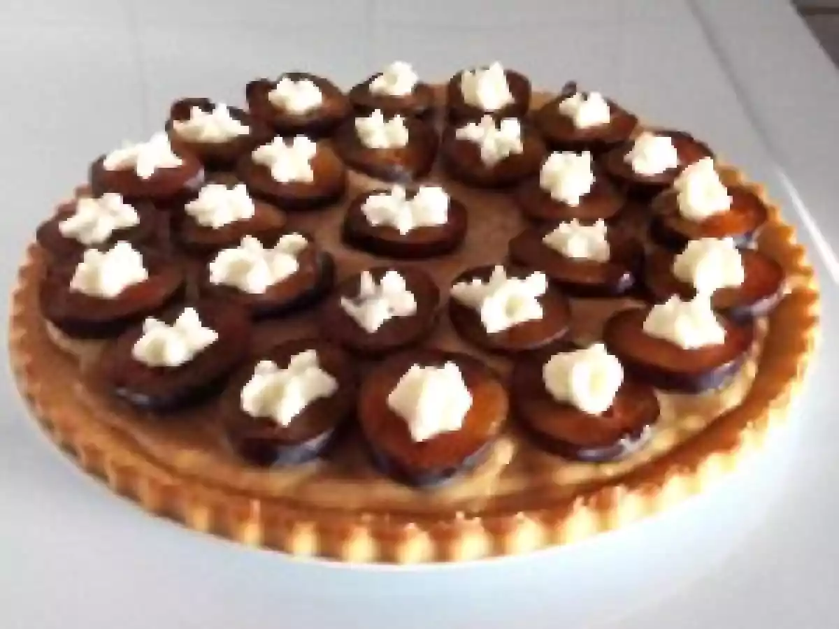 Génoise à la crème vanille et quetsches façon tarte