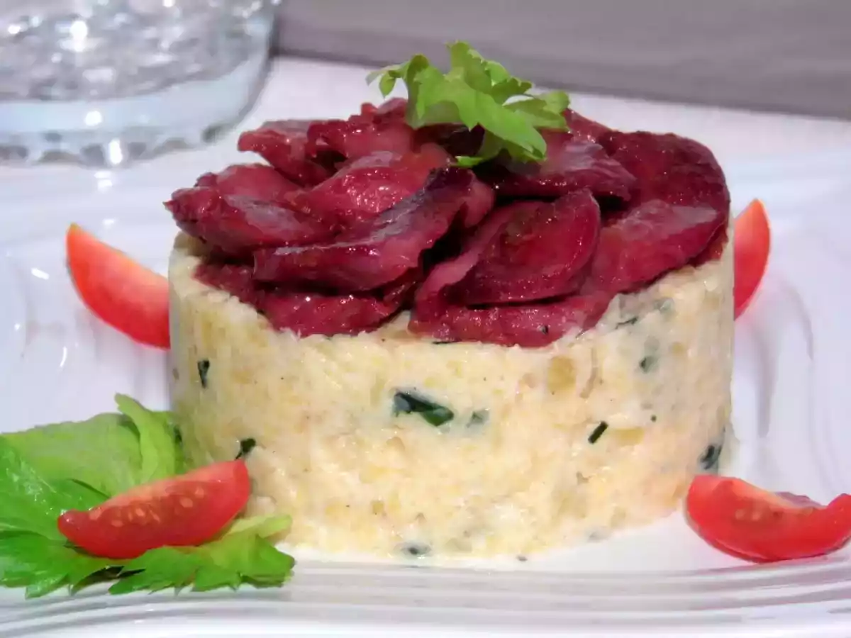 Gésiers confits et purée de rutabaga aux herbes et huile de noix