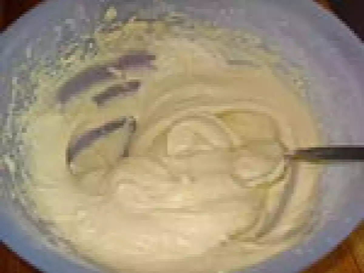 Glace à la pistache, son coulis de framboises, sa chantilly et sa tulipe - photo 5