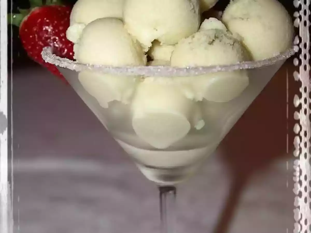 Glace à la rhubarbe et trou normand original