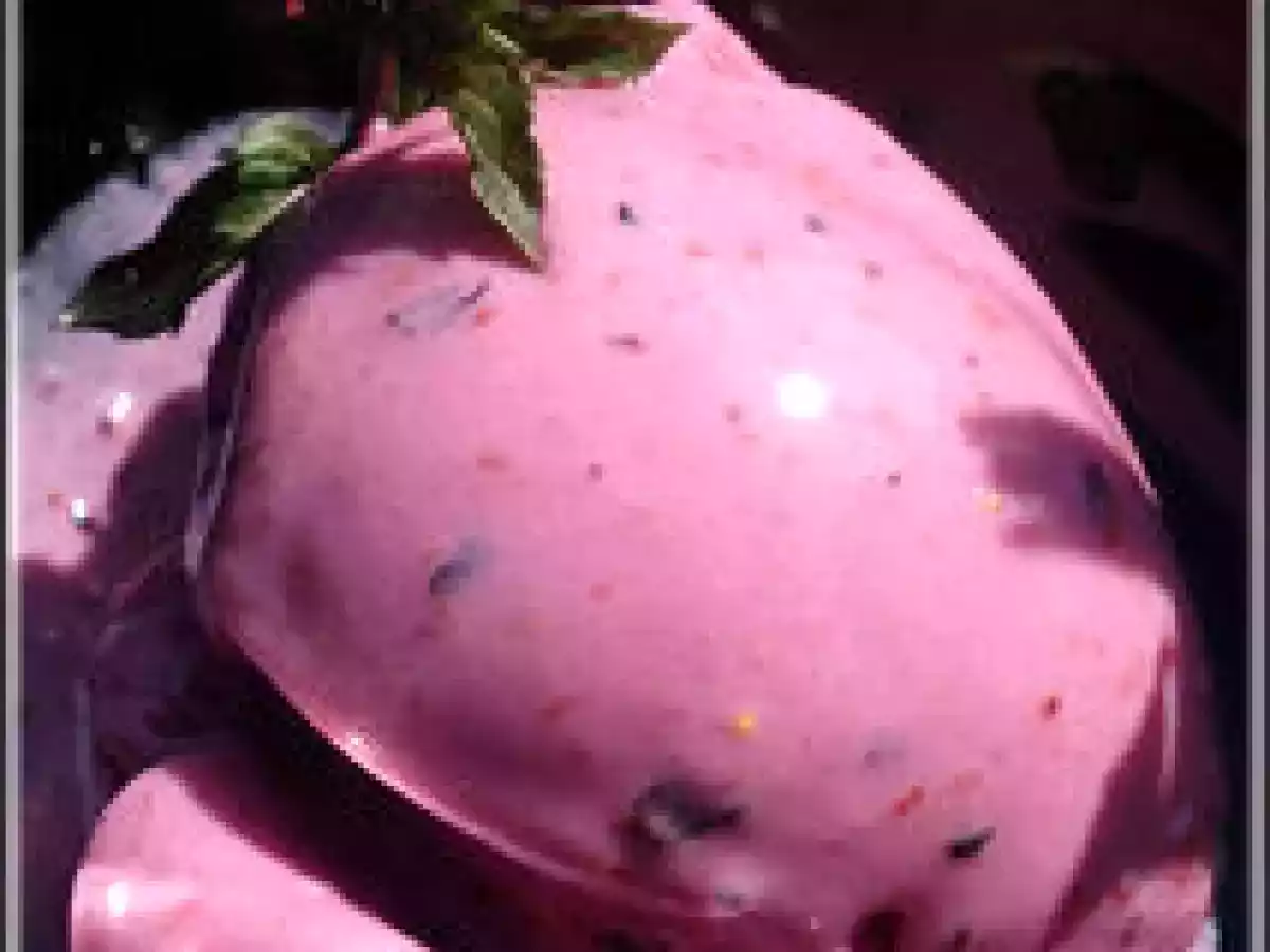 Glace au yaourt aux fruits des bois (vgl)