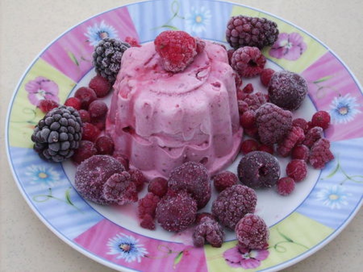 Glace aux fruits rouges Recette Ptitchef