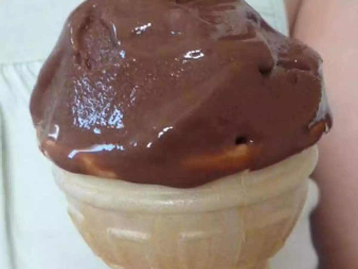 Glace légère au chocolat parce que l'été est enfin là