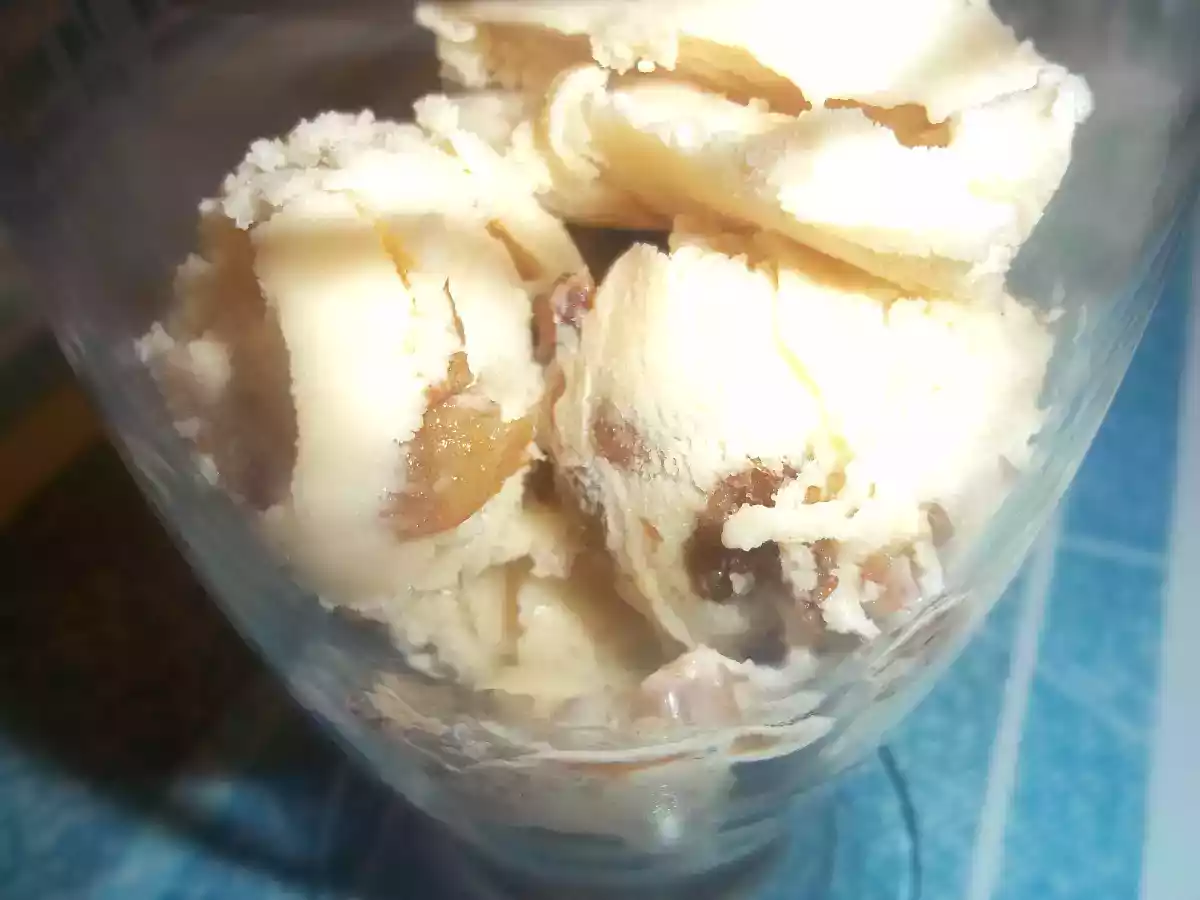 Glace rhum - raisin !!!!!