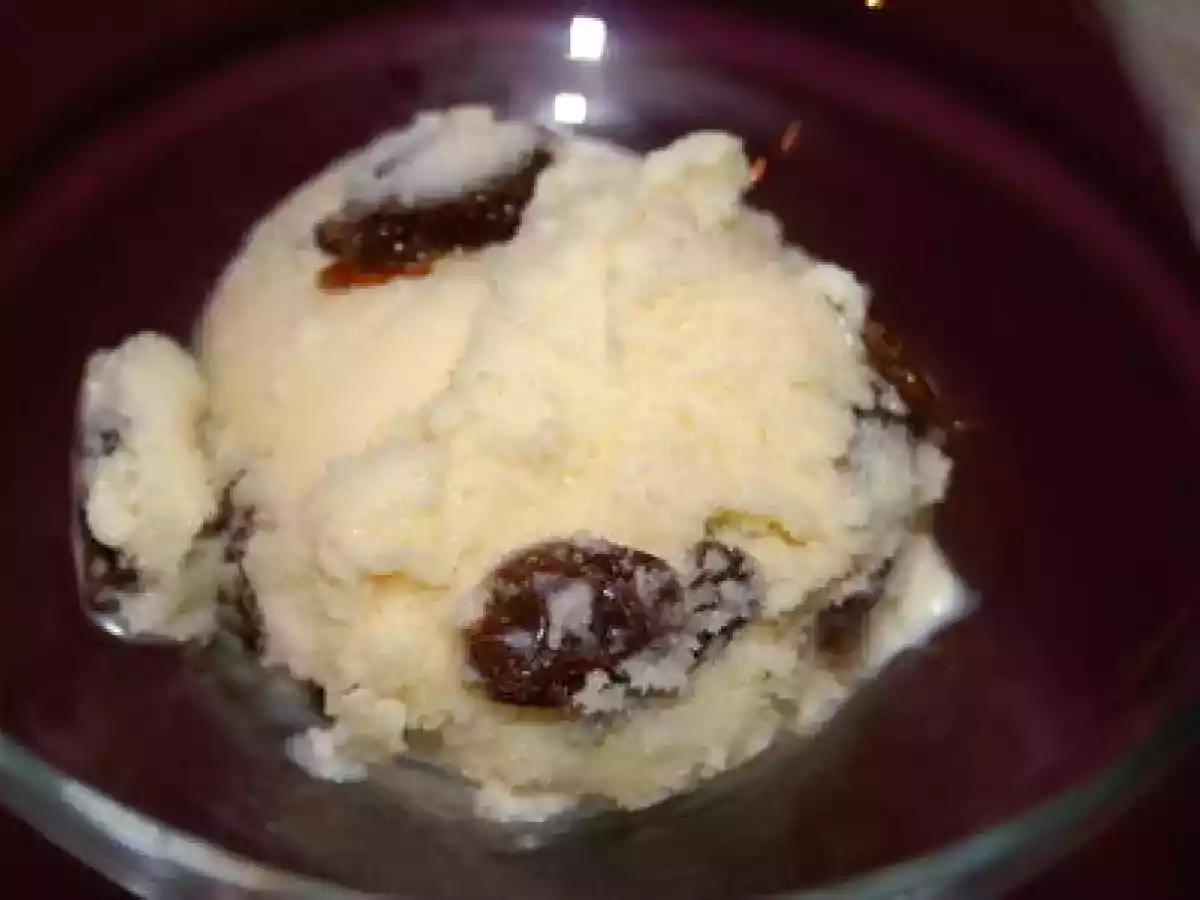 Glace rhum/raisins pas pour les enfants !