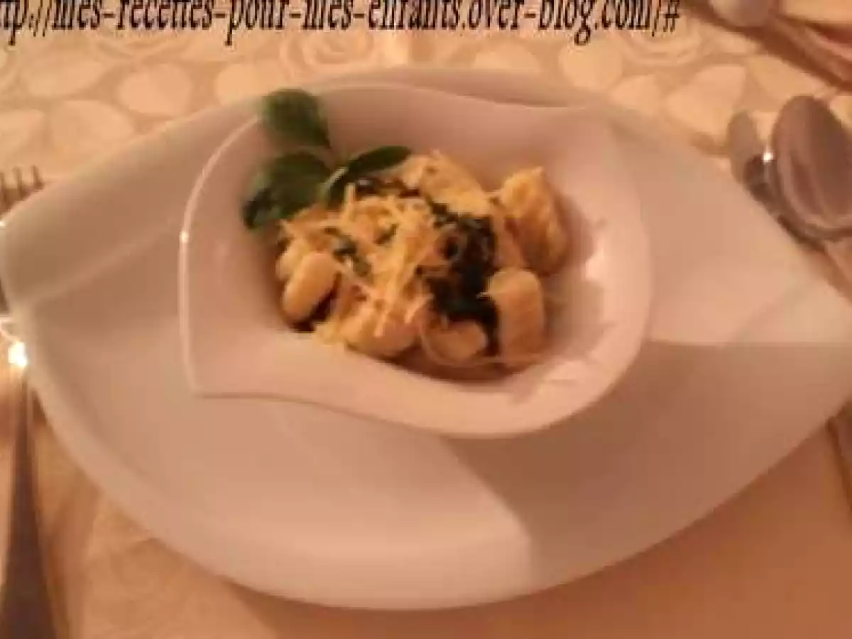 Gnocchi fait maison à la sauce de basilic - photo 2