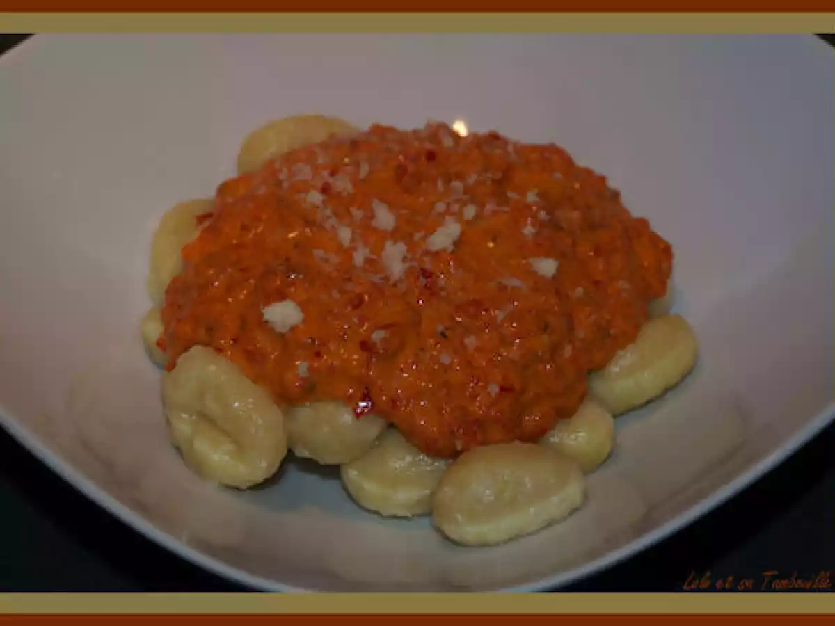 Gnocchis sauce aux poivrons, bacon et parmesan - photo 2