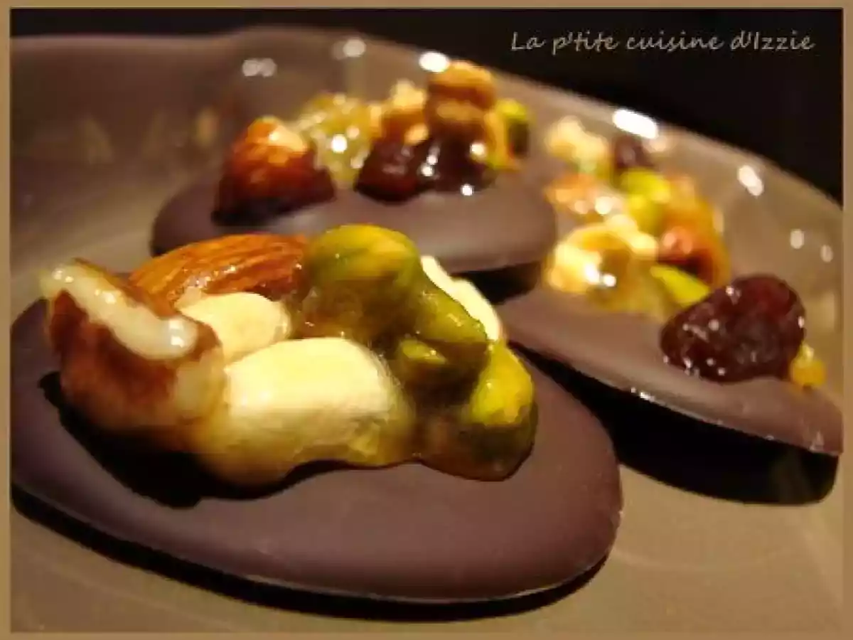 Gourmandises ultra faciles ! Mendiants de fruits secs au miel et orangettes chocolatées