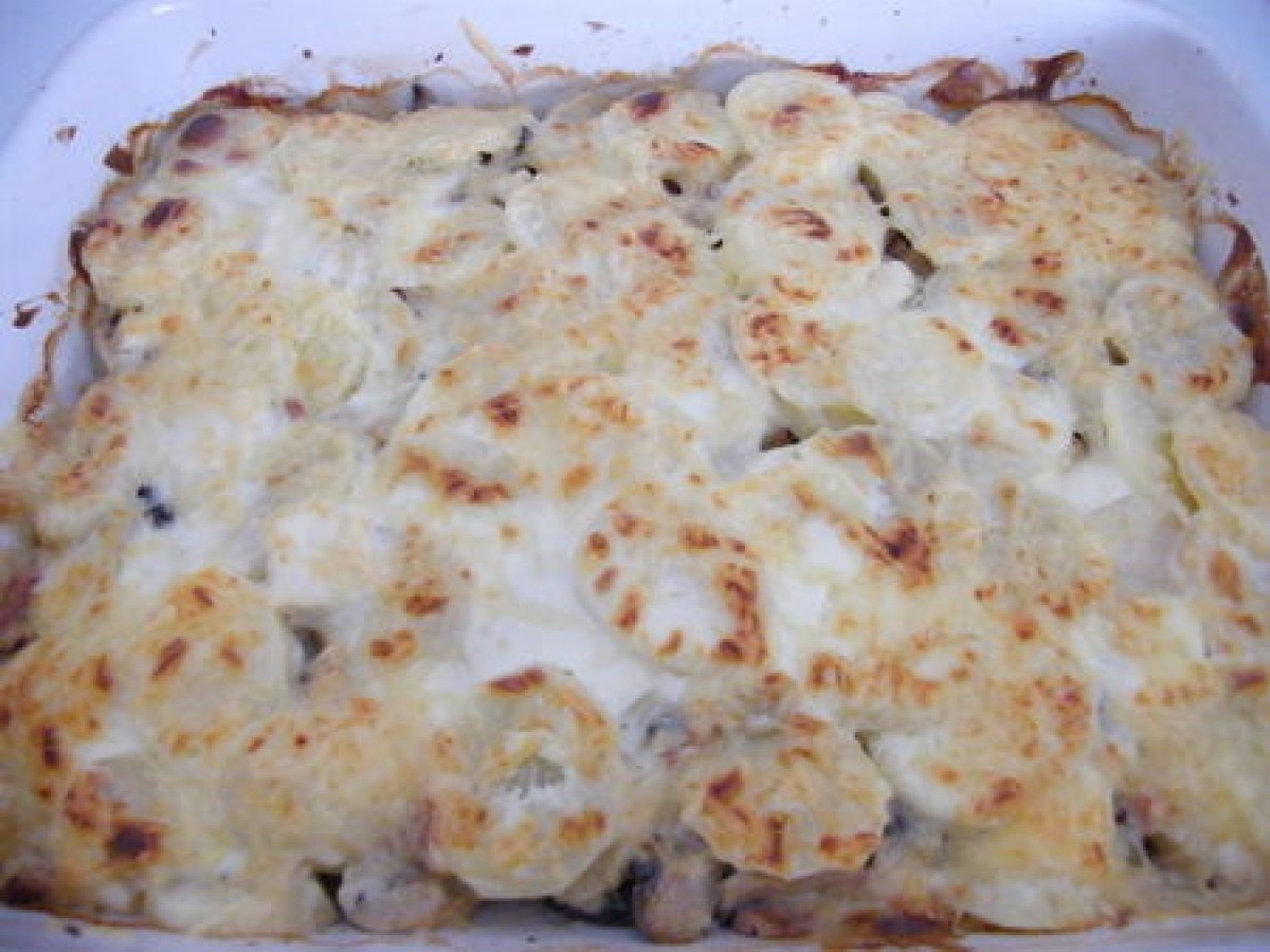 Gratin aux pommes de terre, champignons et lardons Recette Ptitchef