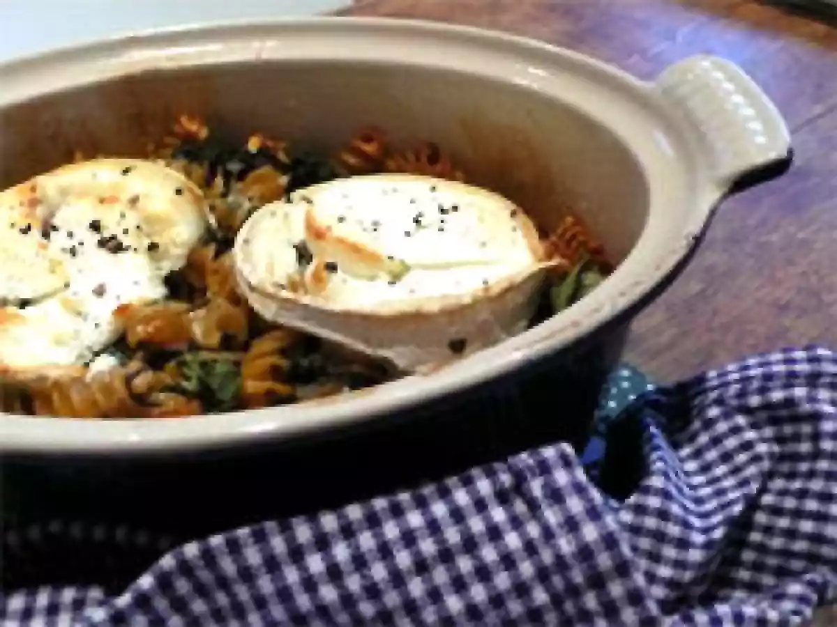 Gratin de fusilli aux épinards frais et fromage de chèvre