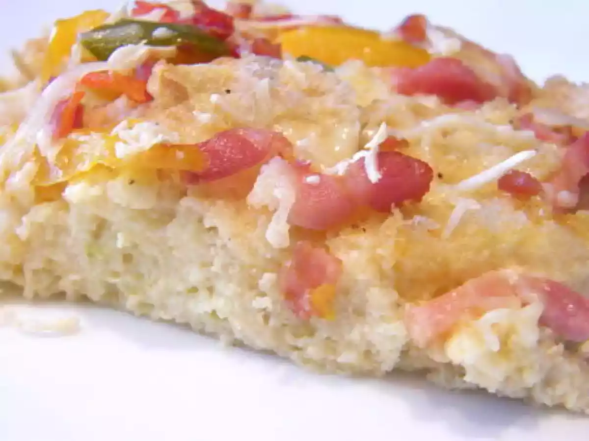 Gratin de pain perdu aux poivrons / lardons fumés