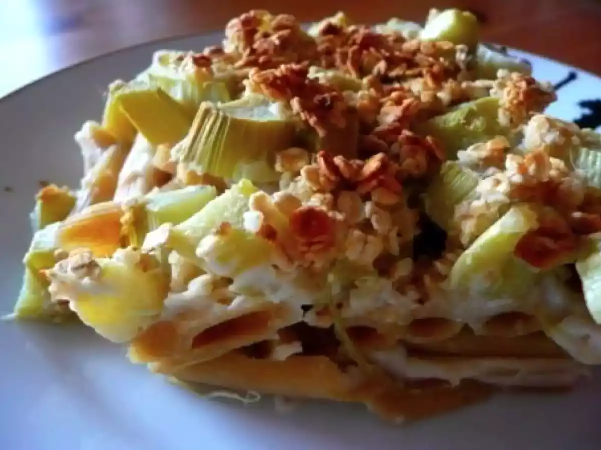 Gratin de Penne à la rhubarbe et aux flocons d'avoine