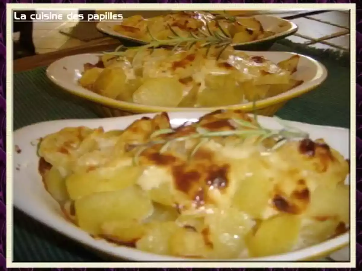 Gratin de pommes de terre à la vache qui rit au chèvre et romarin
