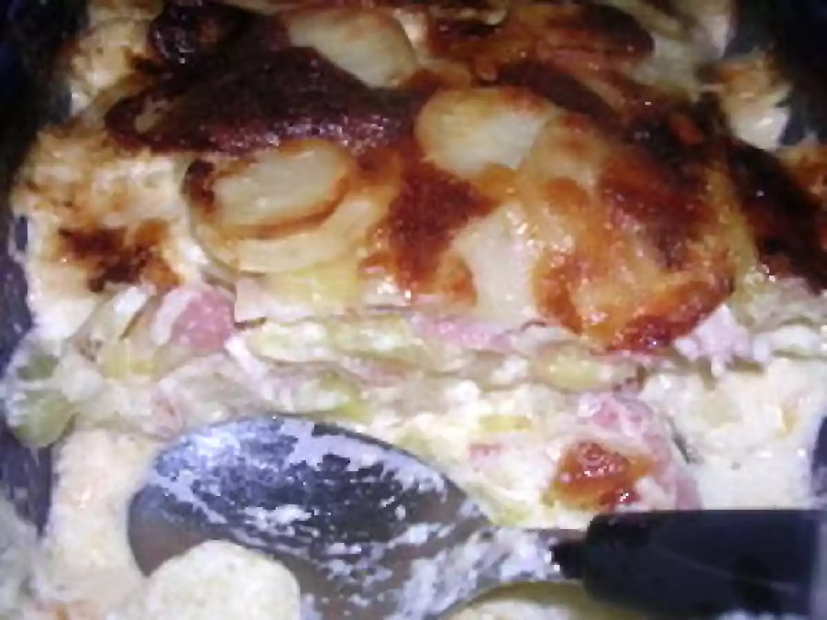 GRATIN DE POMMES DE TERRE AU JAMBON DE PAYS - photo 3