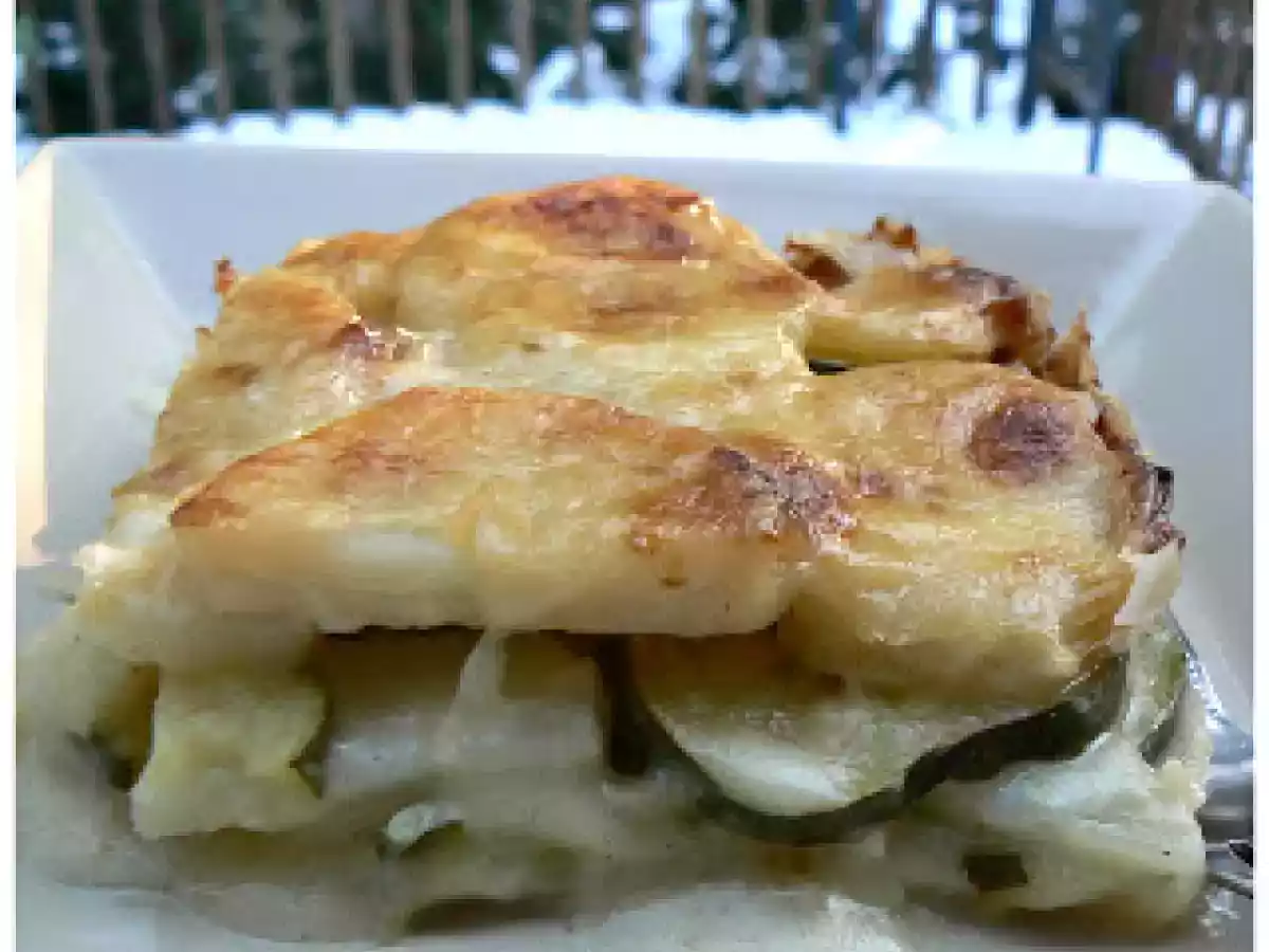 Gratin de pommes de terre et courgettes