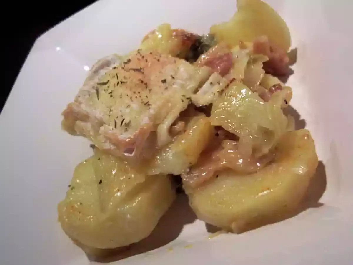 Gratin de pommes de terre & poireaux à la ventrèche et cocagne