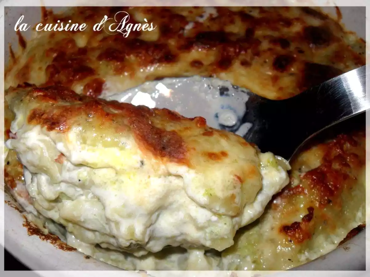 Gratin de ravioles à la crème d'ail et au Sbrinz