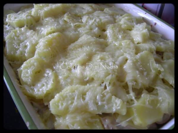 Gratin de viande hachée, champignons et pommes de terre