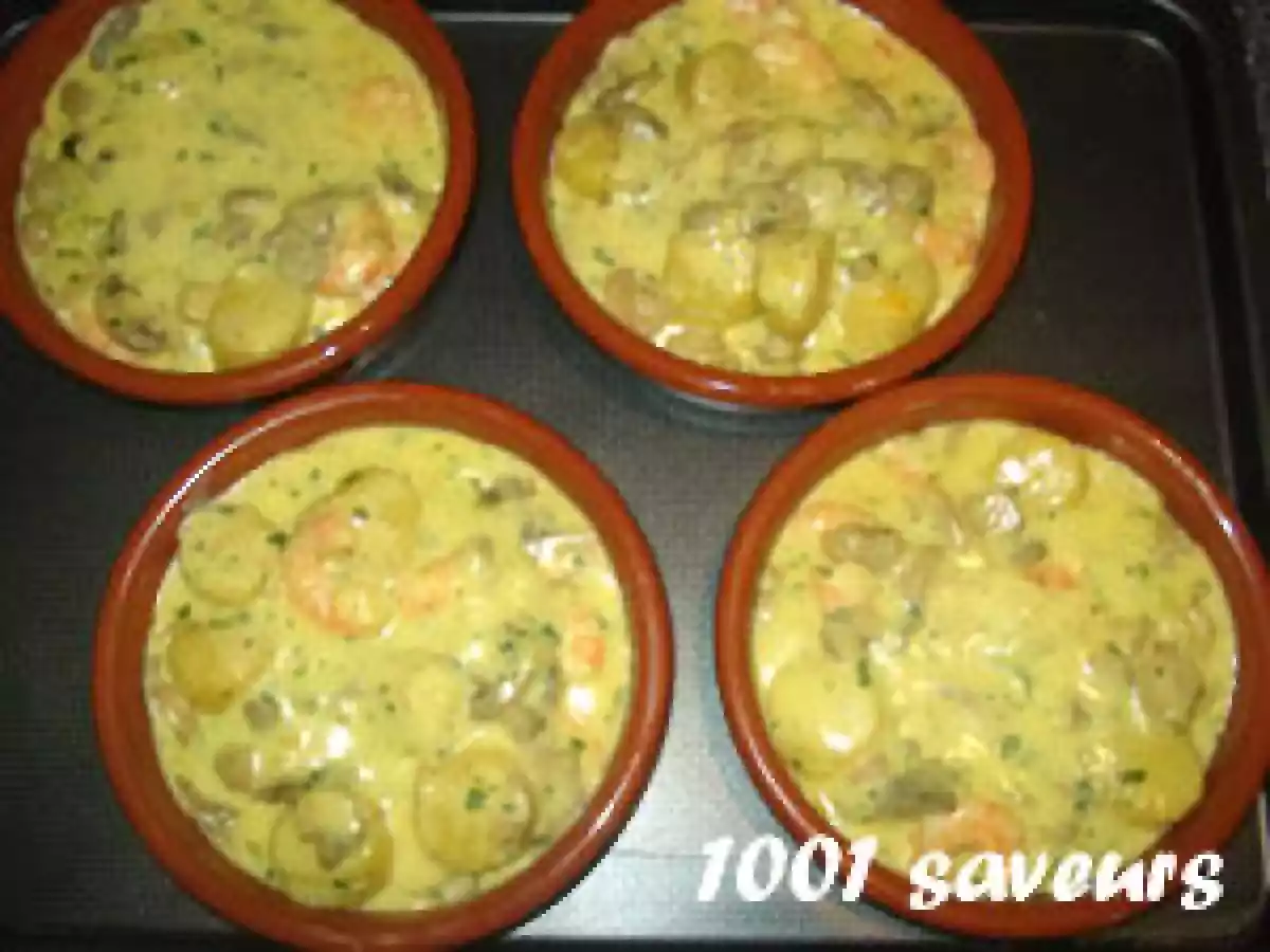 Gratin safrané de st Jacques, crevettes et champignons