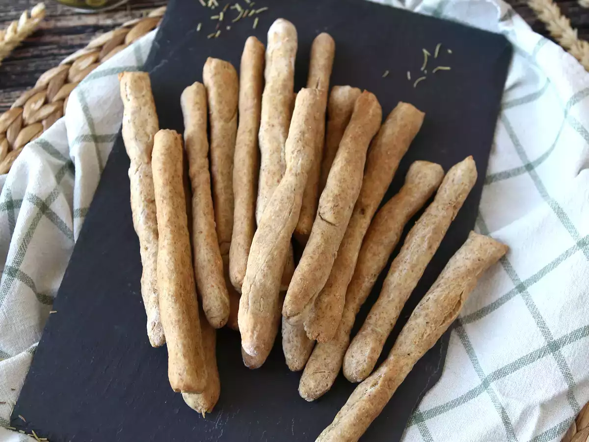 Gressins maison aux herbes : simples à faire et hyper croustillants ! - photo 4