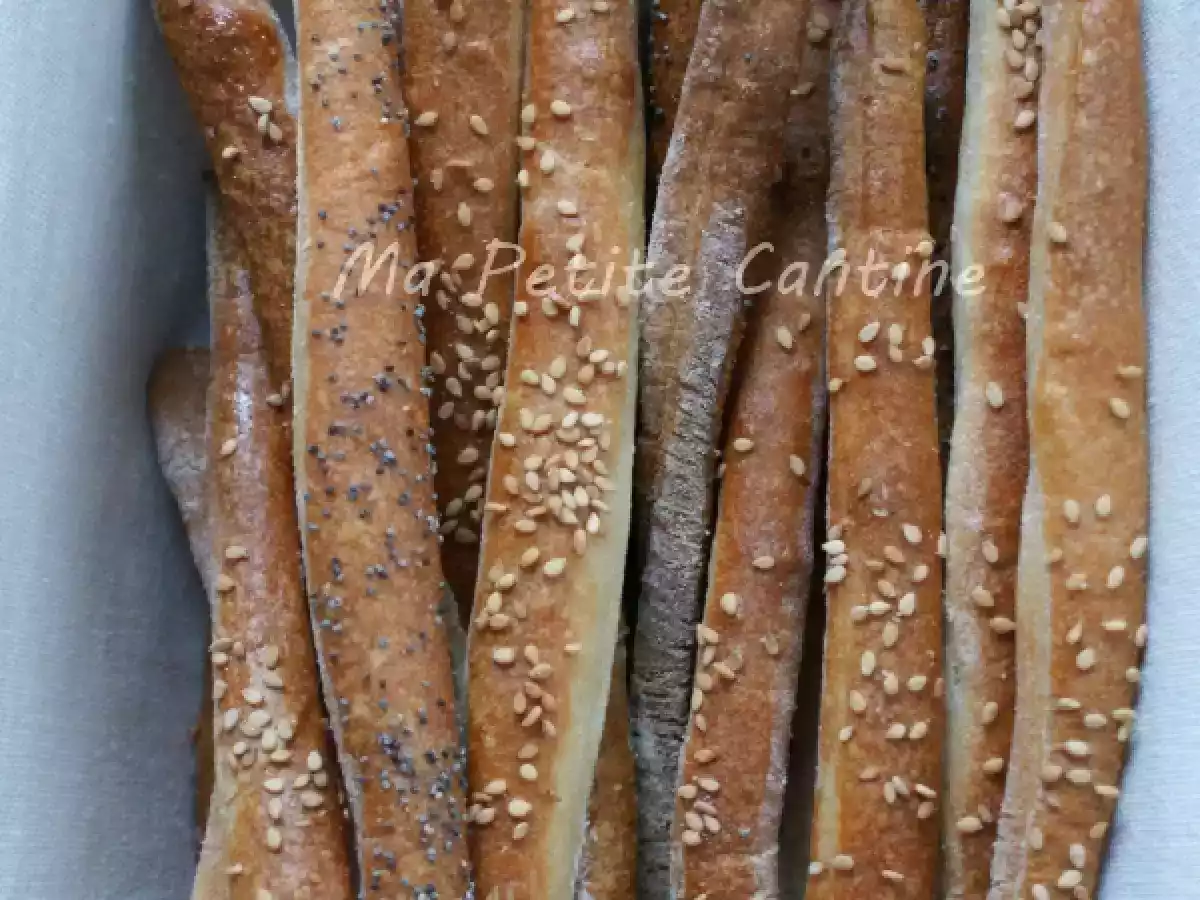 Gressins ou grissini aux graines de pavot et de sésame