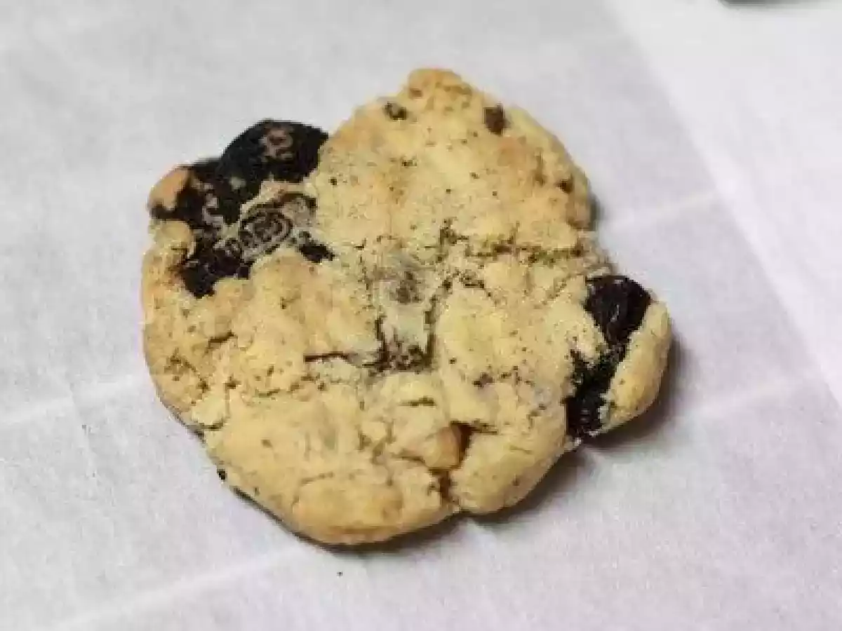 Gros cookies fondants aux brisures d?oreos, de chocolat et de noix,  - photo 3