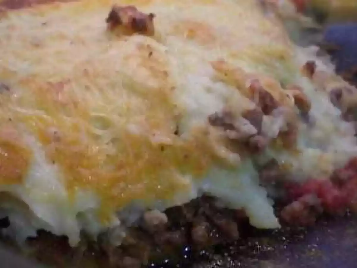 Hachis boeuf, gorgonzola, tomate