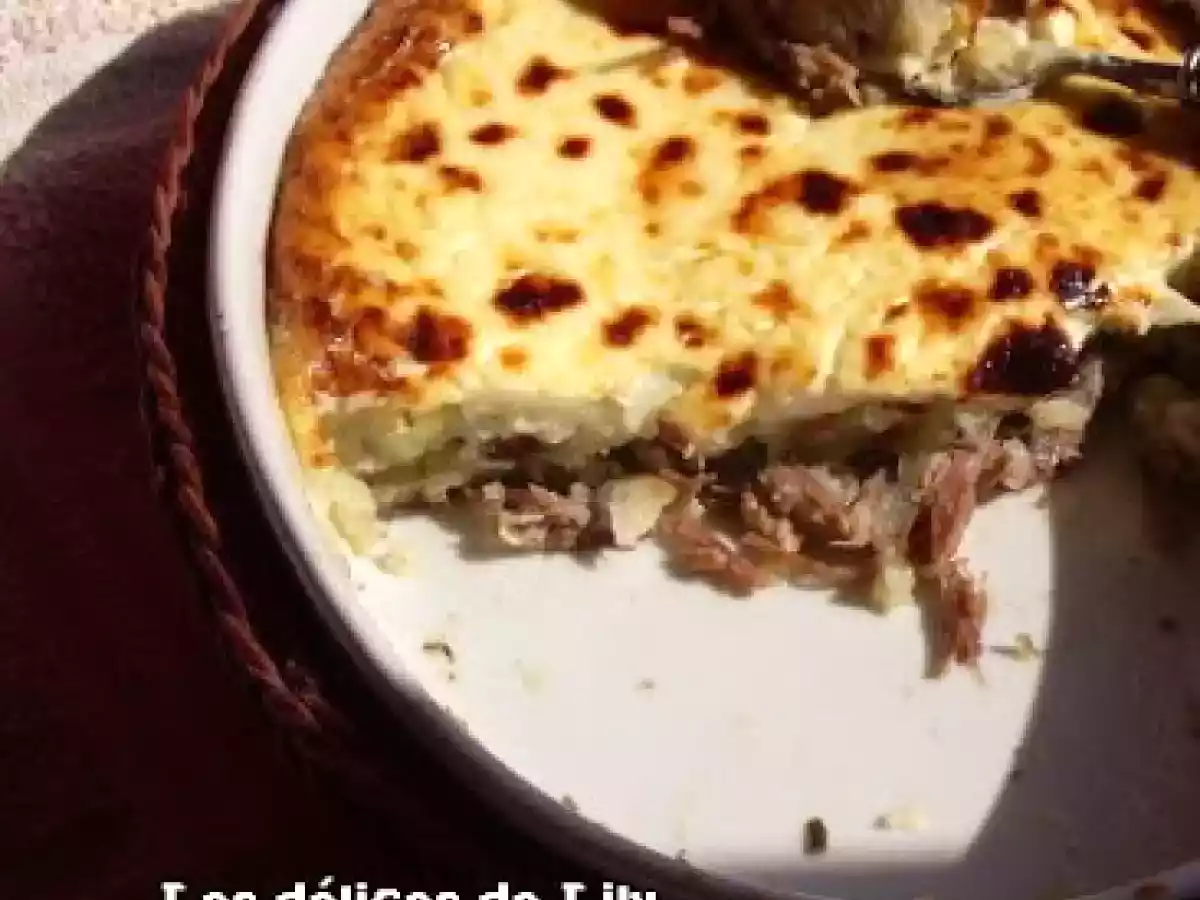 Hachis parmentier au canard et aux noisettes, creme au parmesan
