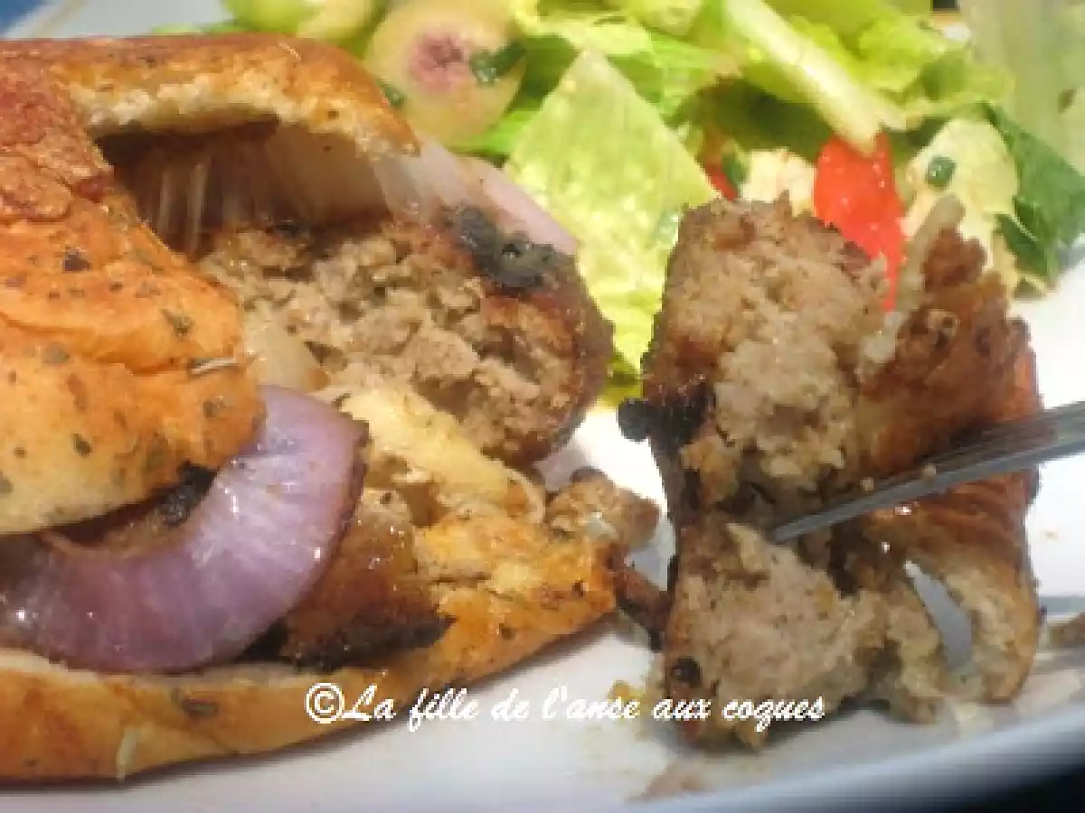 HAMBURGERS AU PORC ET AU CHEDDAR, SAUCE À LA MOUTARDE ET AU SIROP D'ÉRABLE - photo 3