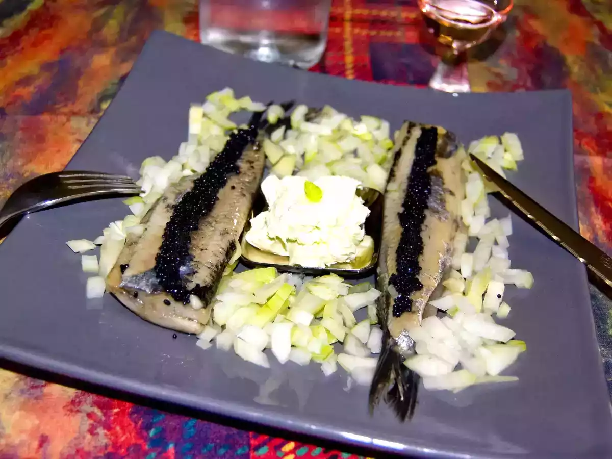 Harengs aux oeufs d'algues et wasabi