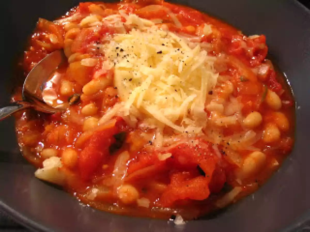Haricots blancs à la tomate ou comment optimiser ses stocks de boîtes de conserves