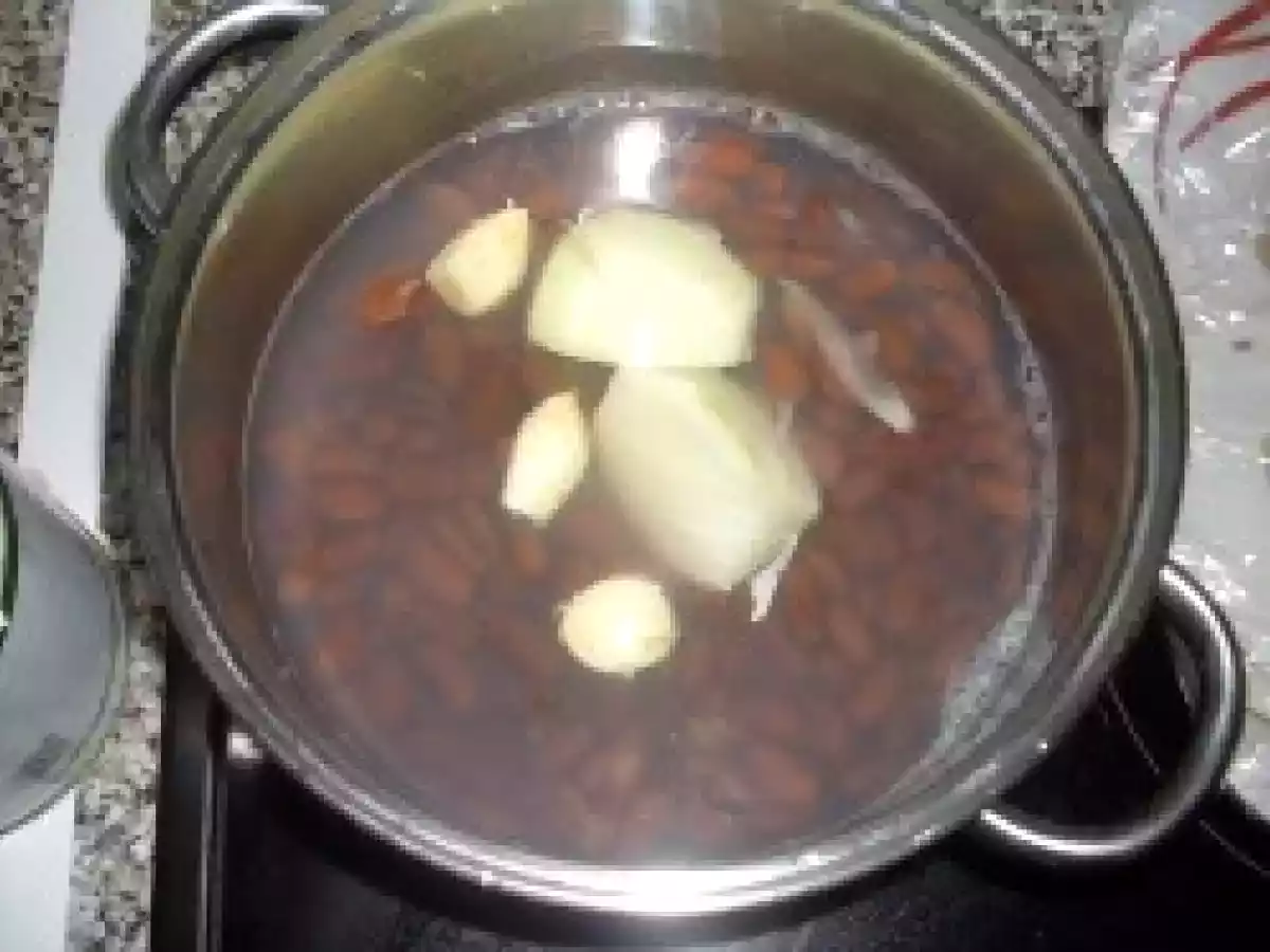 Haricots refrits: préparation: 10mn cuisson: 1h45.