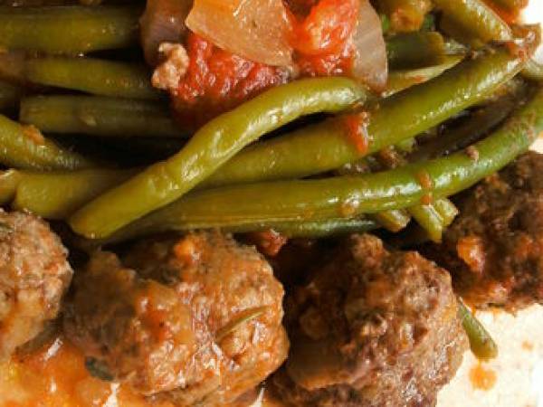 Haricots verts et boulettes de boeuf