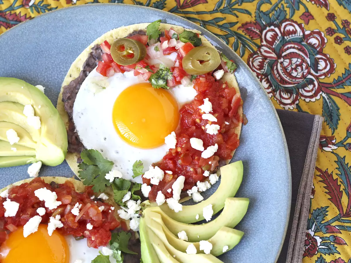 Huevos rancheros : la recette mexicaine emblématique et savoureuse