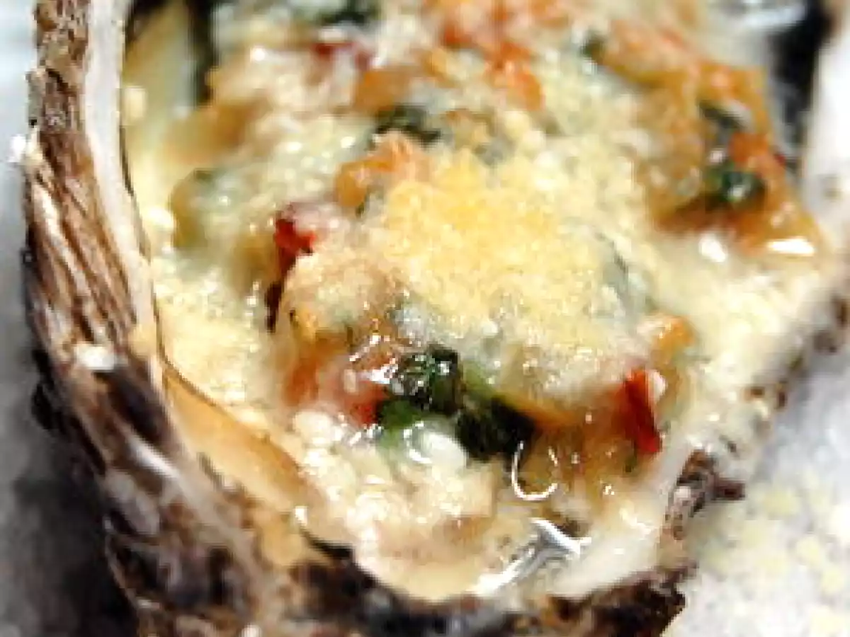 Huitres tomates & bacon gratinées au parmesan