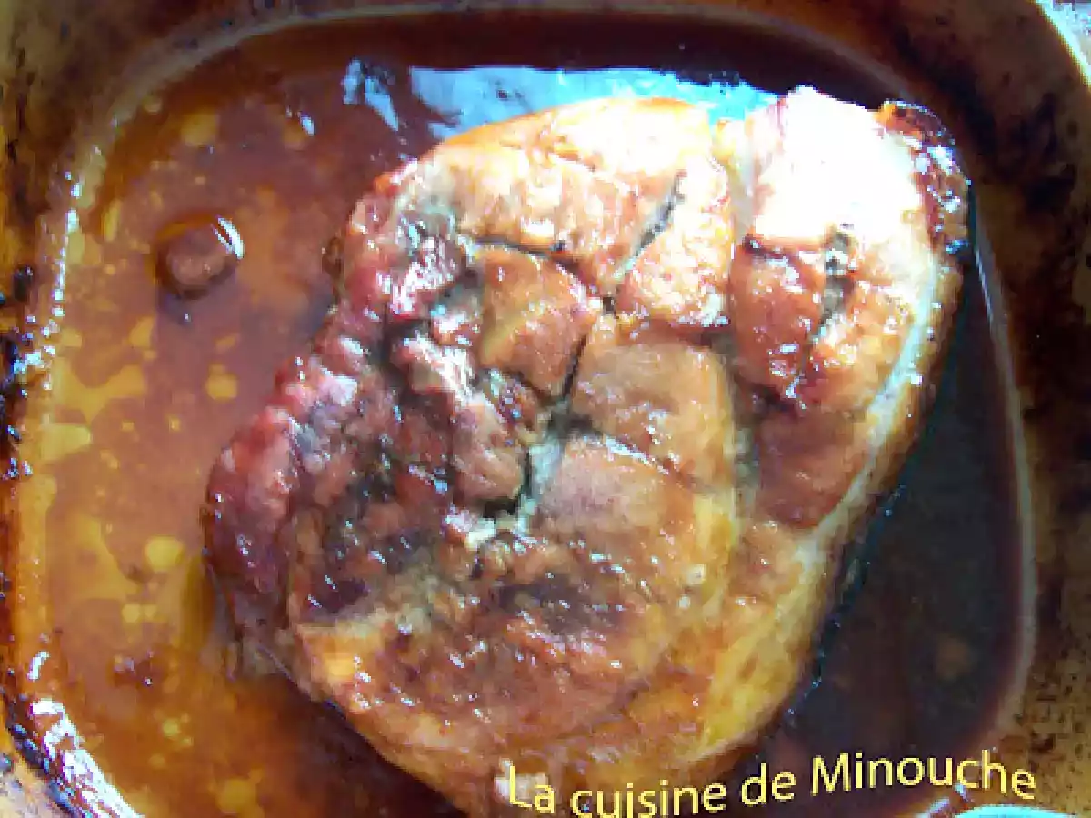 Jambon braisé au miel et au porto