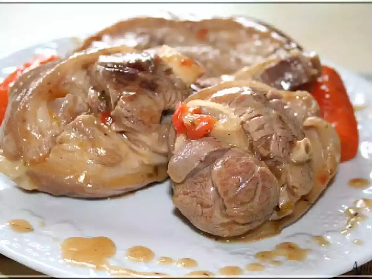 JARRET DE PORC EN SAUCE