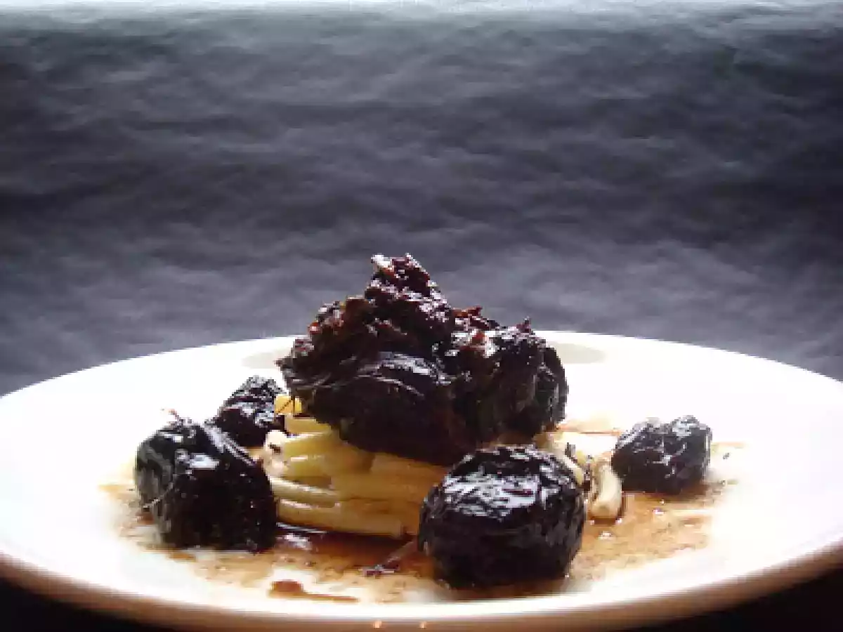 Joue de boeuf confite aux pruneaux - photo 2