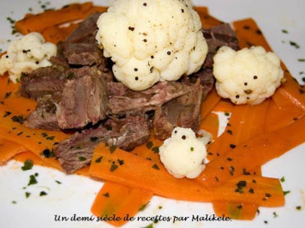 Joues de boeuf en gelée, salade de carottes à la marocaine