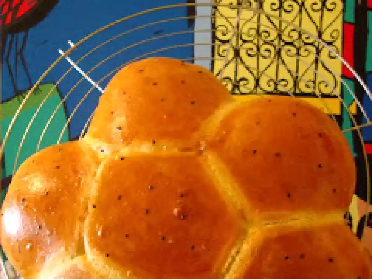 Khobz Dar ? Pain à la semoule et aux graines de nigelle