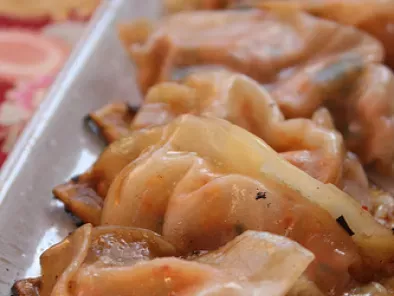 Kimchi gyoza - ravioli grillé piquant végétalien