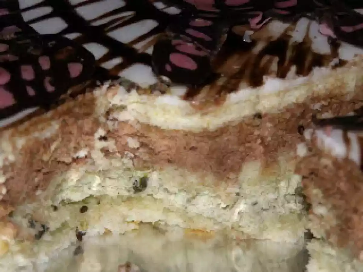 L'araignee, L'araignee, Le gateau Spiderman pistache - chocolat - photo 2