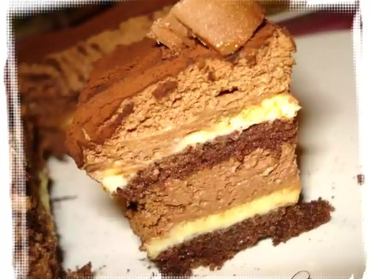 L'Arlequin (génoise chocolat, mousse chocolat, crème brûlée vanille)