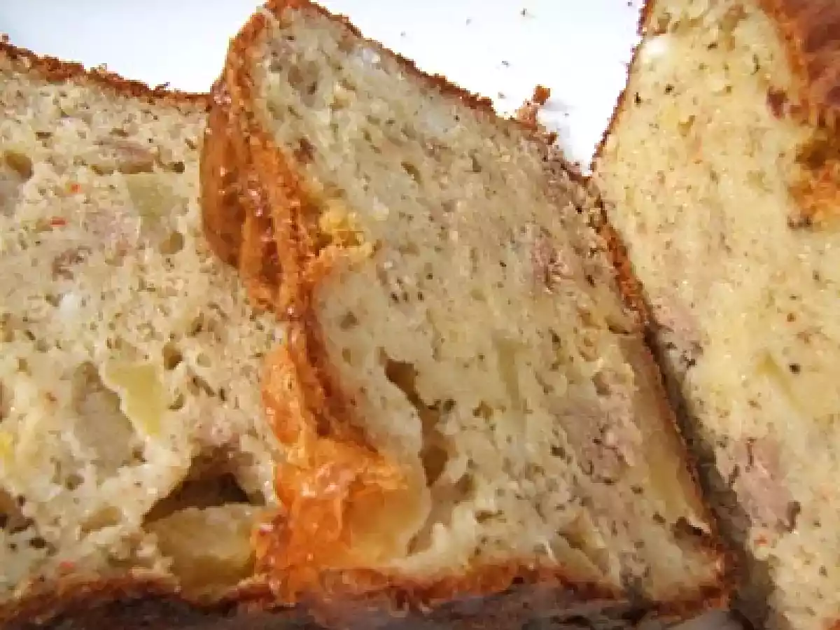 L'improbable cake à la pomme, chèvre et thon