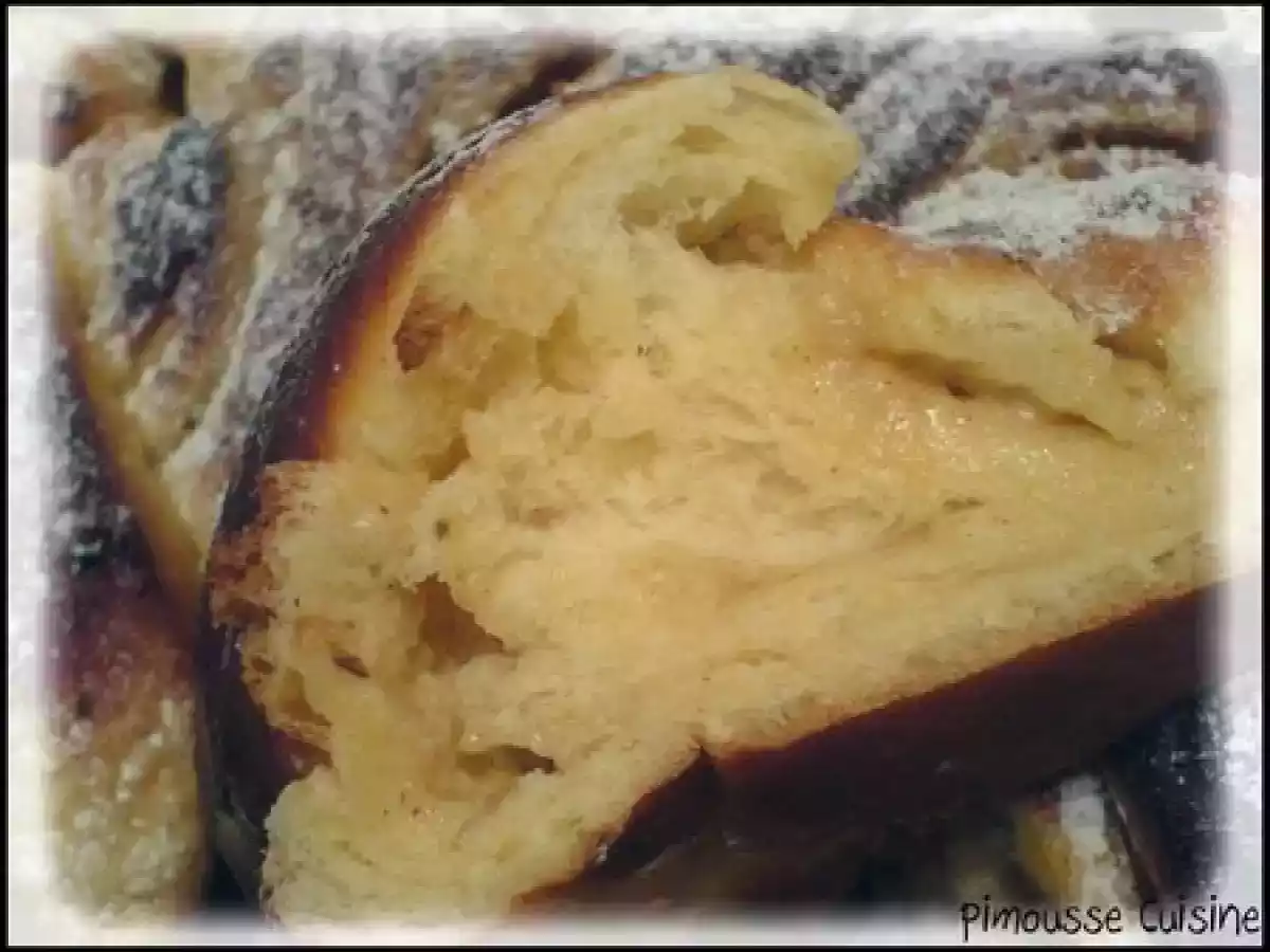 La couronne tréssée garnie de crème patissière à la cannelle - photo 3