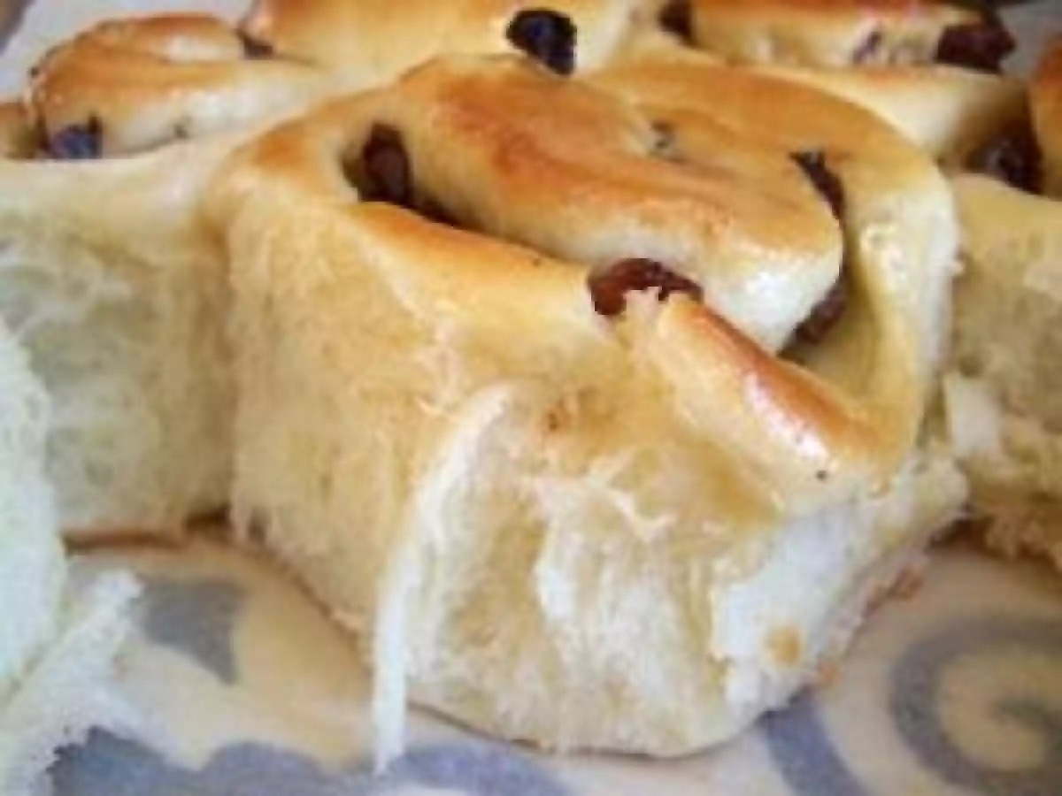 La pâte à brioche légère, peu sucrée, bonne à tout faire