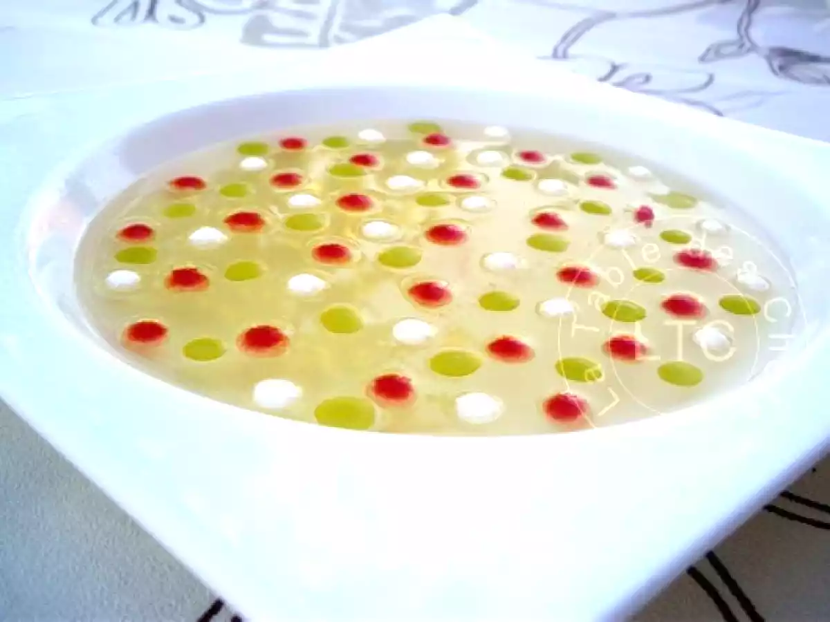 La tomate mozzarella, fine gelée au parfum de basilic - photo 3